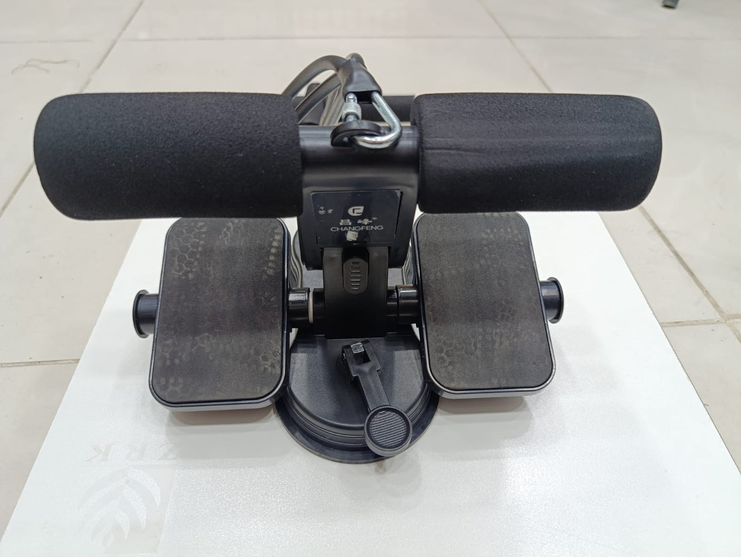 Adjustable Sit-Up Exercise Equipment – Compact Core Trainer for Home Gym Workouts